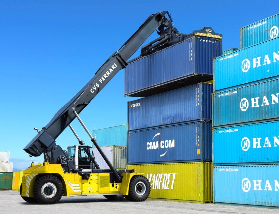 yellow-2CVS-Ferrari-container-handling-liftrucks-ReachStacker copy